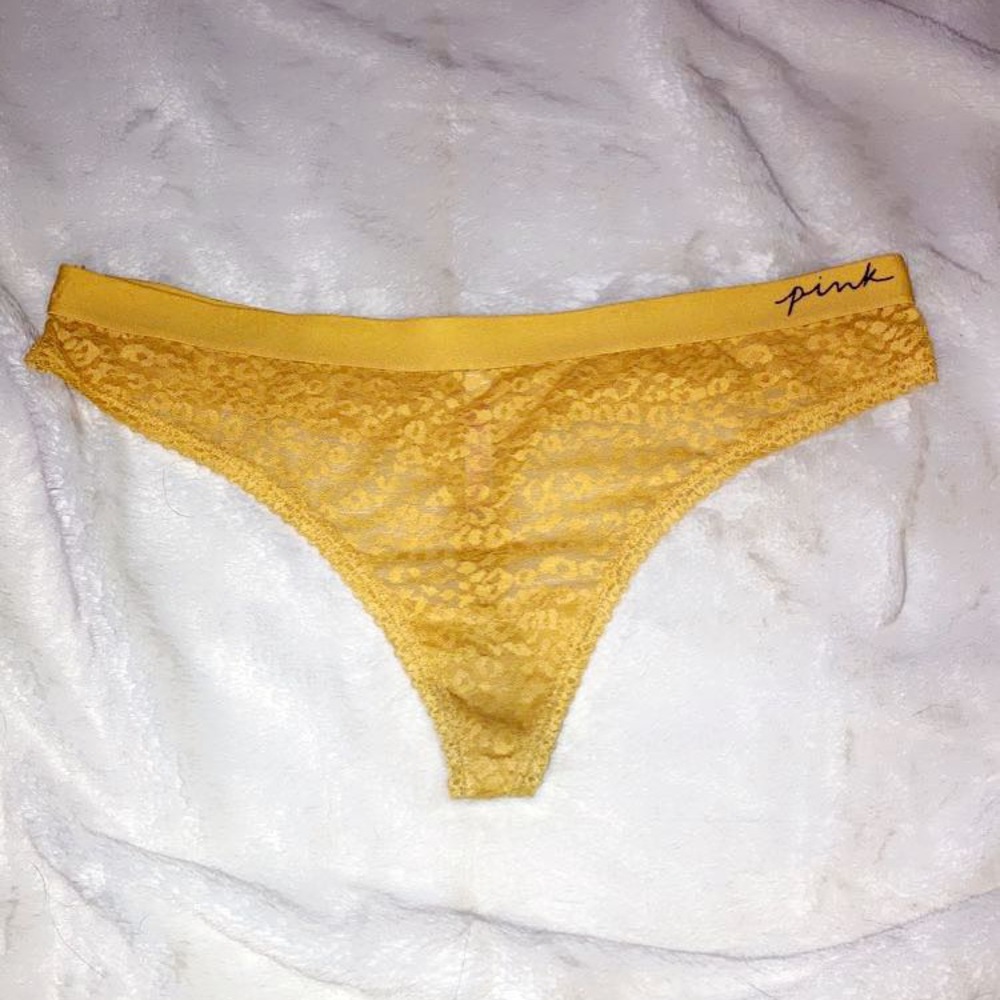 Victoria’s Secret Lace Thong Size XL